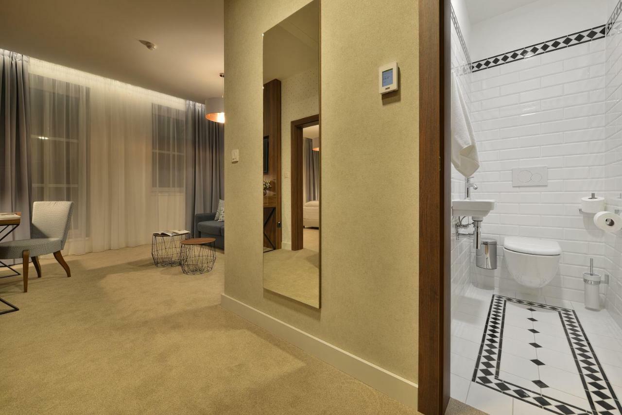 Hotel Pod Lipou Resort Modor Kültér fotó