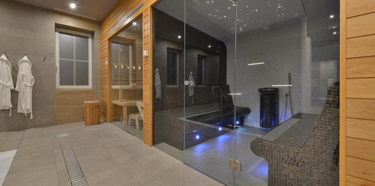Hotel Pod Lipou Resort Modor Kültér fotó