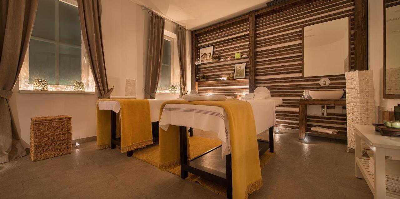 Hotel Pod Lipou Resort Modor Kültér fotó