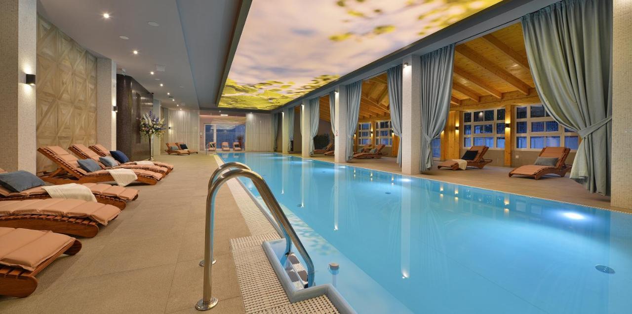 Hotel Pod Lipou Resort Modor Kültér fotó